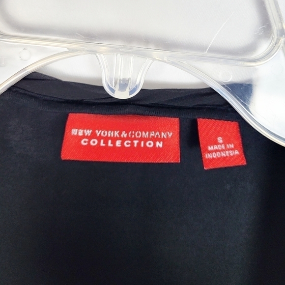 NY&Co sleeveless sequin top black NWT - Picture 4 of 6